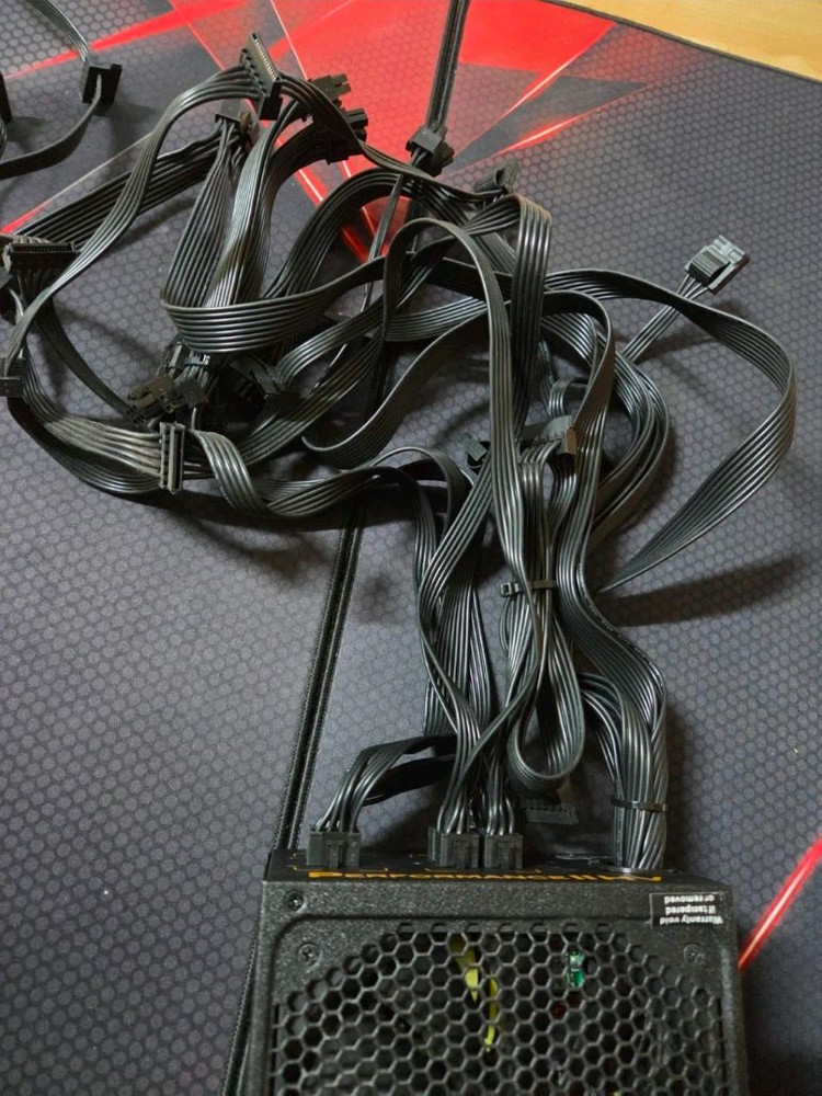 마이크로닉스 Performance II HV 1000W 파워 서플라이 모듈러 이미지