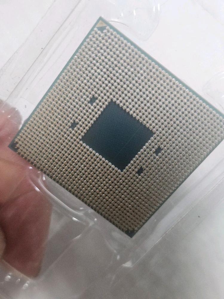 AMD 라이젠9 5950X CPU 이미지