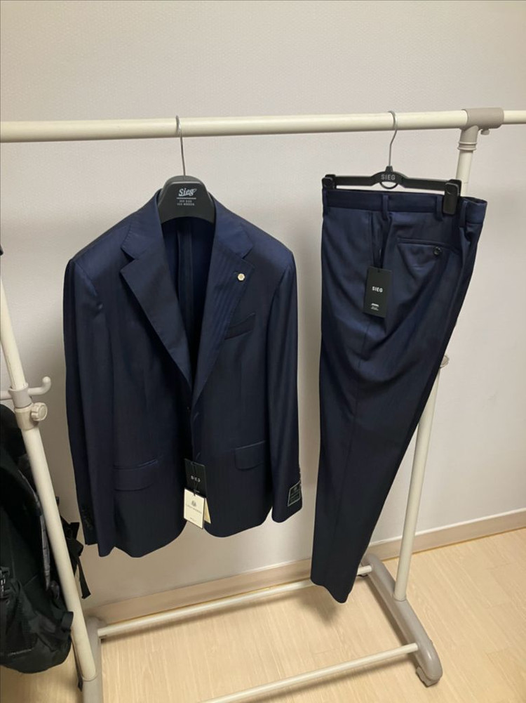 지이크 수트 ) kiton 키톤 원단 정장 이미지