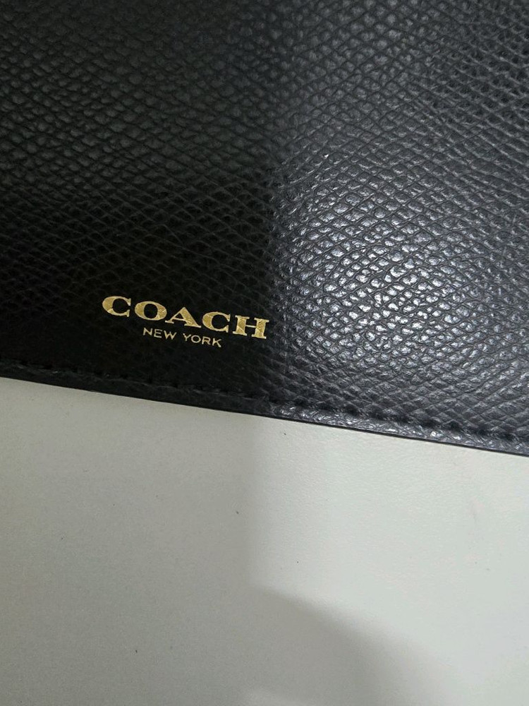 코치 블랙 파우치 지갑 이미지