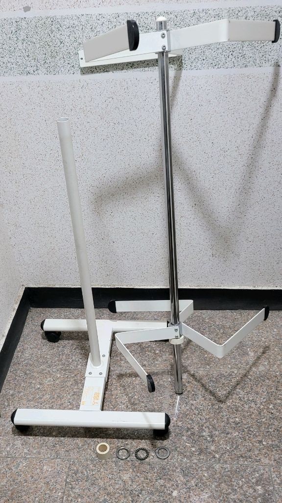 이동식, 회전식 옷걸이 행거입니다 이미지