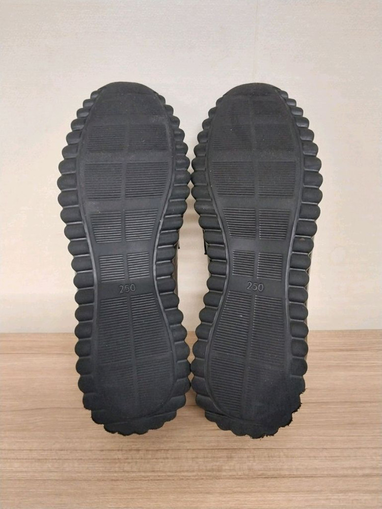 여성 가이거 블랙 에나멜 페더 로퍼 (250) 이미지