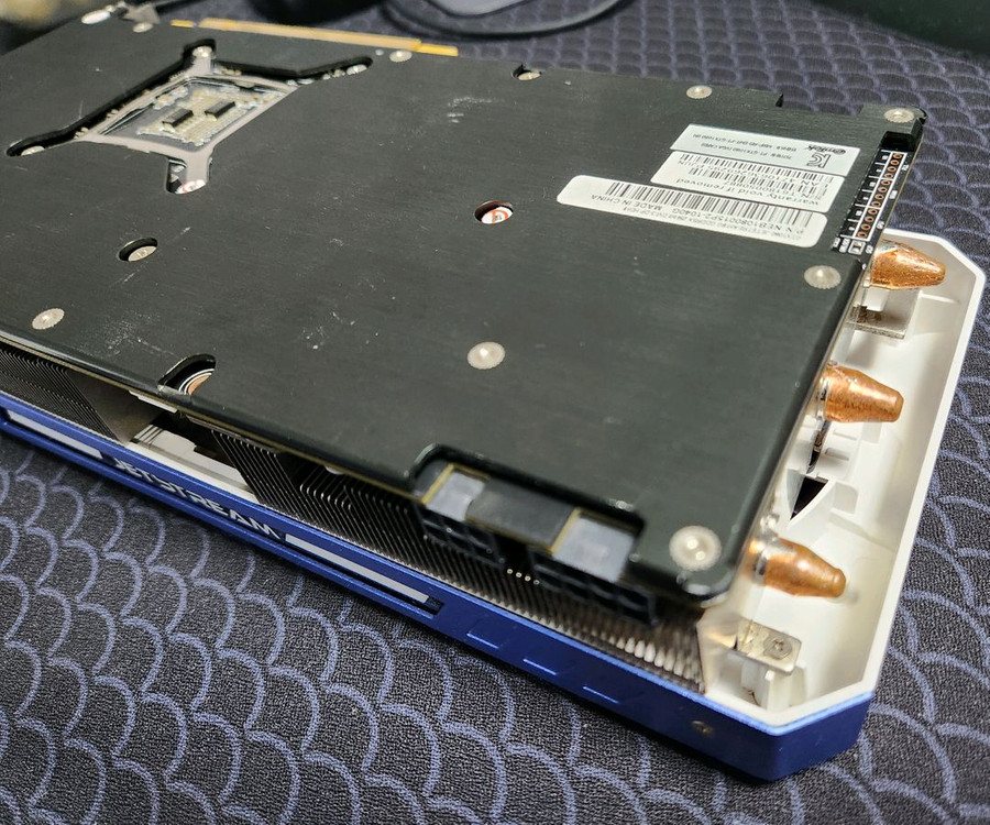 이엠텍 GTX 1080 제트스트림 고장 이미지