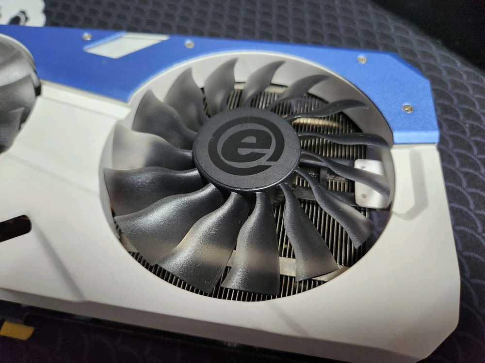 이엠텍 GTX 1080 제트스트림 고장 이미지