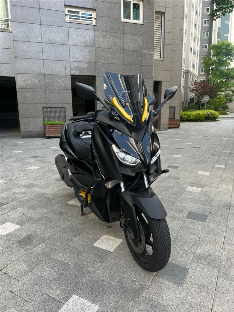 야마하 야마하 xmax 300 17년식 짧은 키로수 판매합니다 이미지