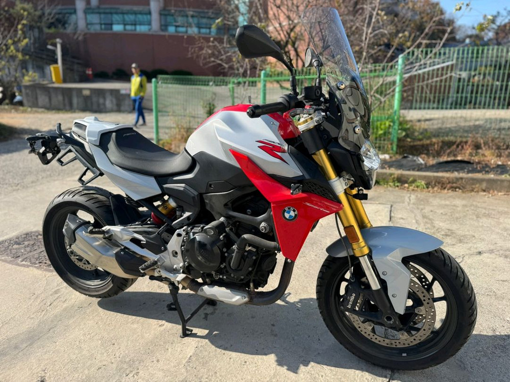 bmw f900r 21년형 1인신조 판매합니다 이미지