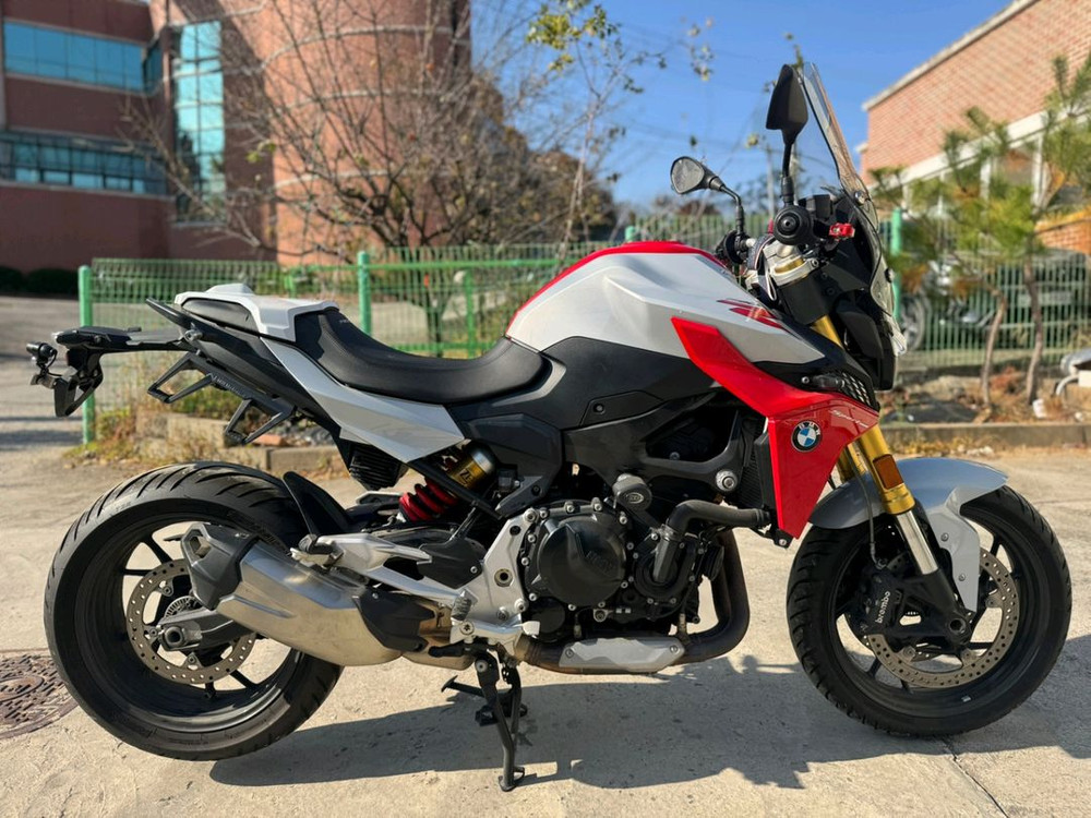 bmw f900r 21년형 1인신조 판매합니다 이미지