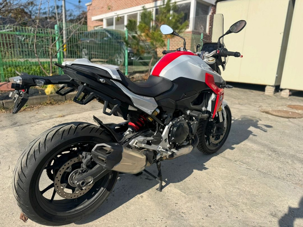 bmw f900r 21년형 1인신조 판매합니다 이미지