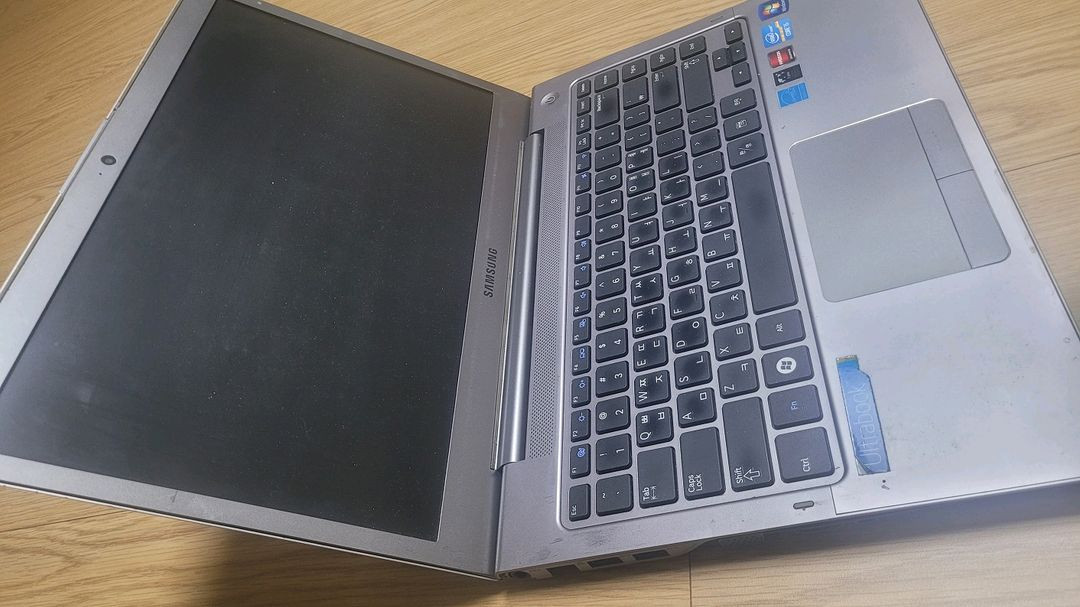 삼성 14인치 노트북 NT530U4B - 부품용으로 판매 이미지