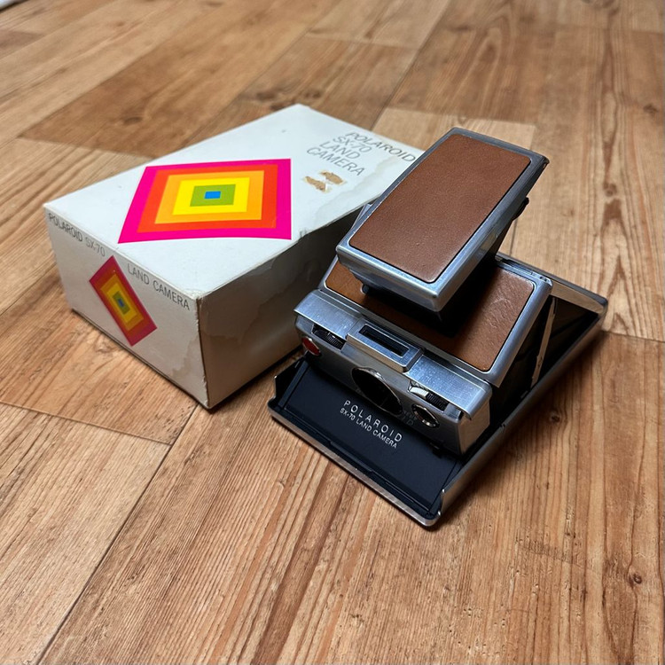 폴라로이드 필름 카메라 Polaroid SX-70 오리지날 이미지