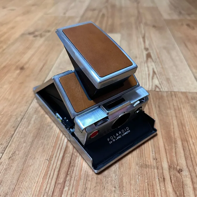 폴라로이드 필름 카메라 Polaroid SX-70 오리지날 이미지