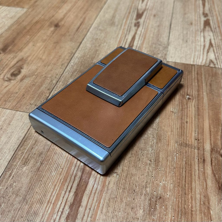 폴라로이드 필름 카메라 Polaroid SX-70 오리지날 이미지