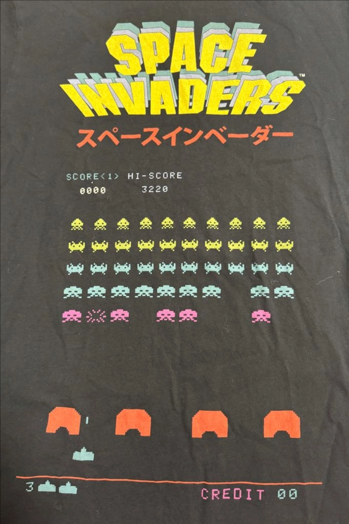 스페이스 인베이더 반팔 티셔츠 빈티지 레트로 오락실 게임 space invaders t-shirts 이미지