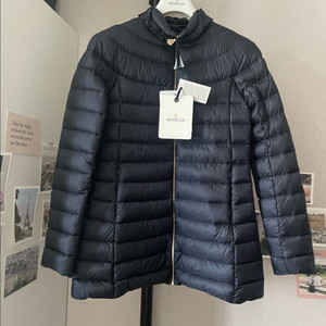 (정품)몽클레어(Moncler)키즈 경량패딩 Magloire 네이비컬러 12y 이미지