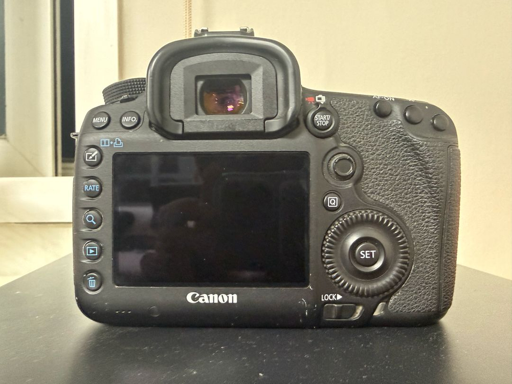 canon 5d mark 3 카메라 + 24-70mm L2 렌즈 세트 이미지