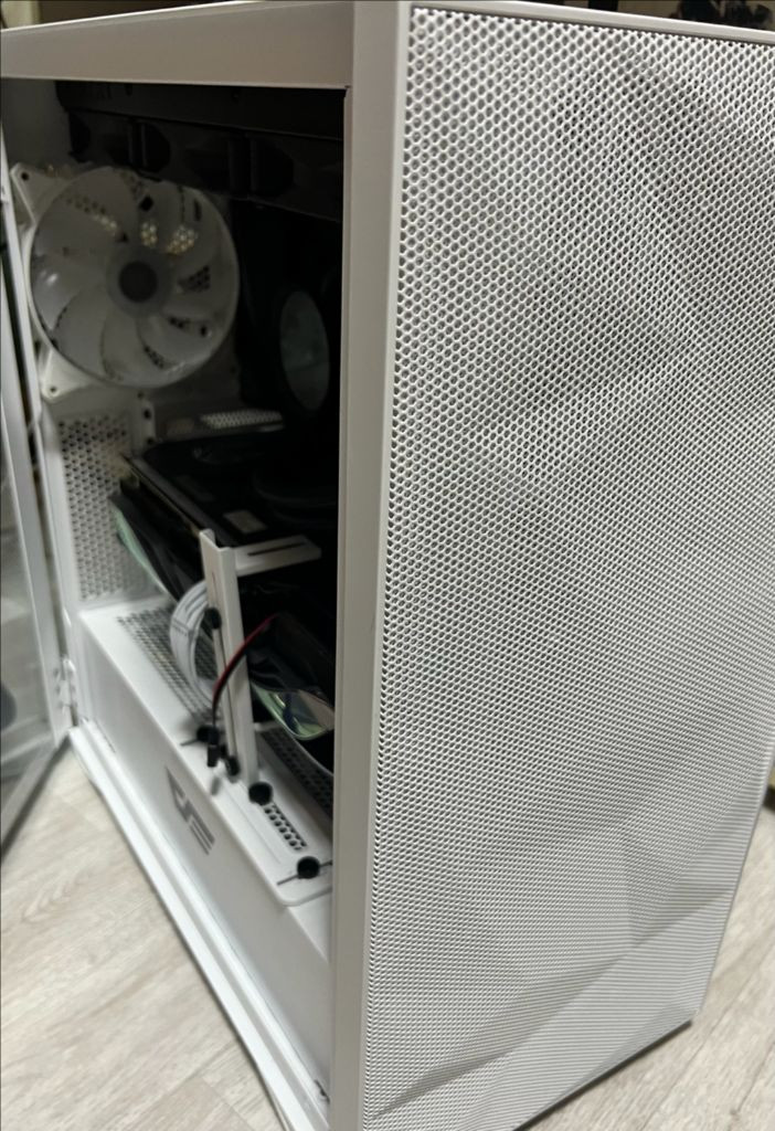 데스크탑PC 완본체(14900kf/32gb/4070ti) 이미지
