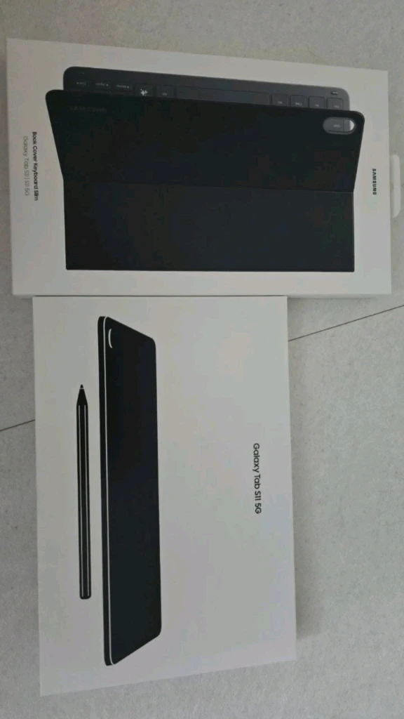(미개봉)갤럭시 탭S11 5G 256GB + 북커버 키보드 슬림 - 안심되는 중고거래