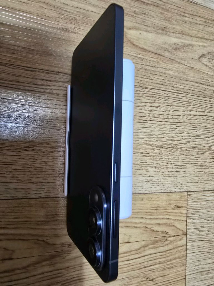 갤럭시 S25 엣지 S급 256G 정상해지 공기기 이미지