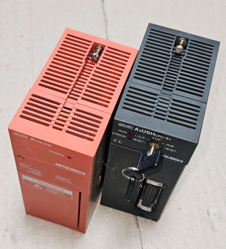 미쓰비시 PLC A1S61PN, A2USHCPU-S1 실사용품 A급 일괄판매 정상동작 이미지