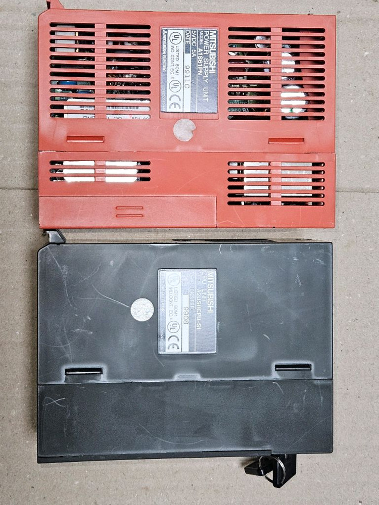 미쓰비시 PLC A1S61PN, A2USHCPU-S1 실사용품 A급 일괄판매 정상동작 이미지