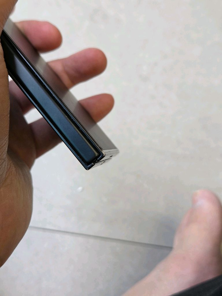 갤럭시 Z폴드7 1TB 자급제 제트 블랙 16GB 메모리 이미지