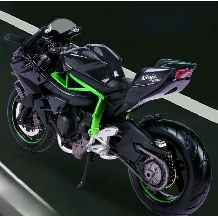 세계에서 가장 빠른 트랙 전용 양산형 바이크로 유명한 가와사키 닌자 H2R(Kawasaki Ninja H2R)의 미 이미지