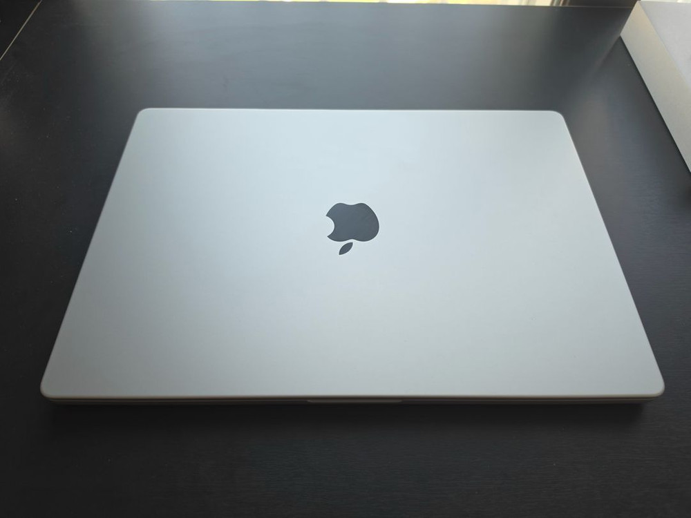 맥북 프로 16인치 M5 Pro 48GB 1TB 이미지