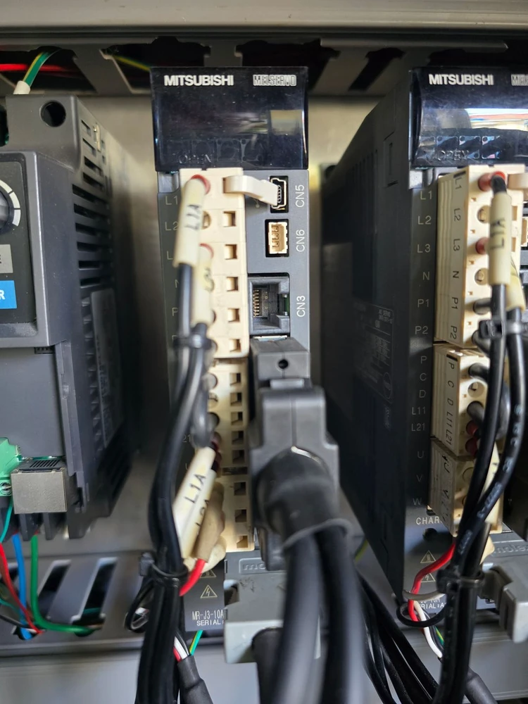CNC조각기 중고CNC조각기 알루미늄 가공 정밀가공 가격인하 이미지