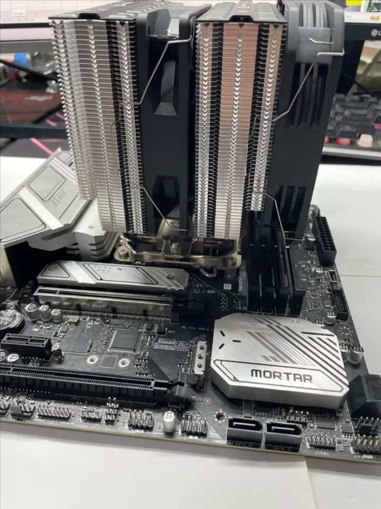 I5-13600kf + msi mag b760m mortar d5 이미지