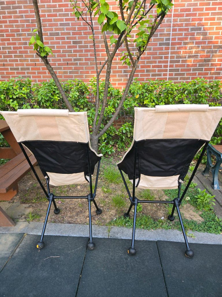 헬리녹스 선셋 체어 베이지 + 비브람 핏볼 일괄 이미지