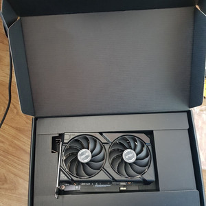 Rx 9060 d6 8G 그래픽카드 이미지