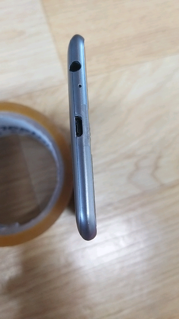 LG X캠 (X CAM, F690) 이미지