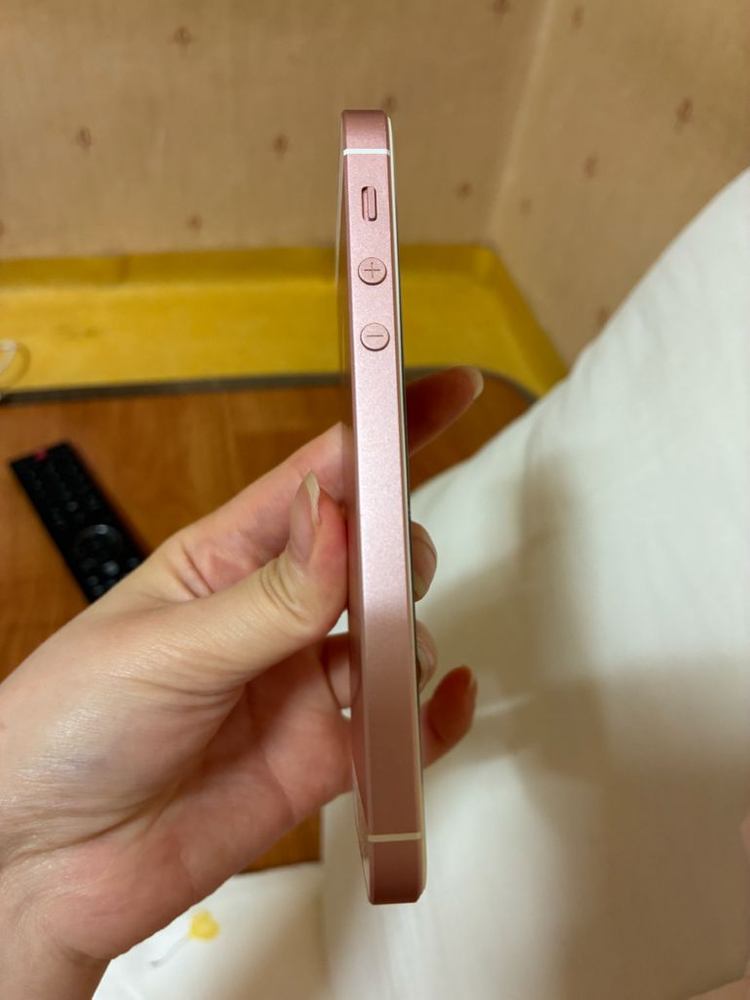 아이폰 Se 1 로즈골드 64GB 이미지