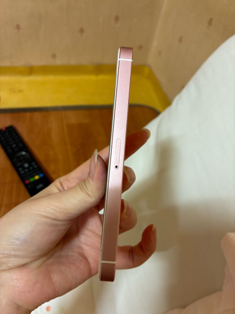 아이폰 Se 1 로즈골드 64GB 이미지