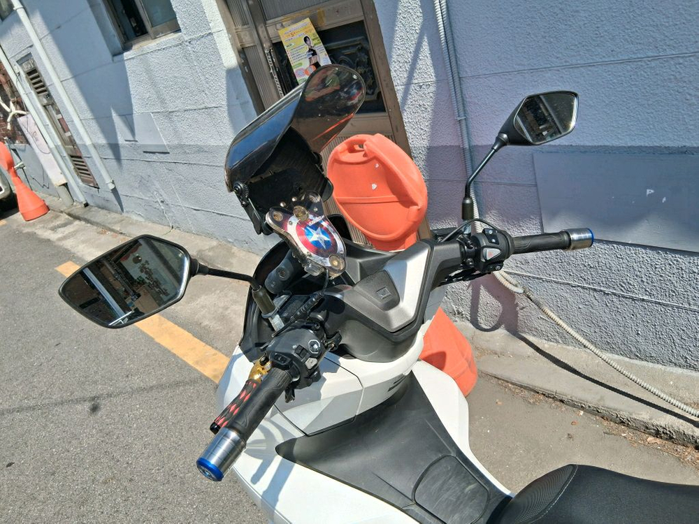 pcx 125cc 스쿠터 이미지