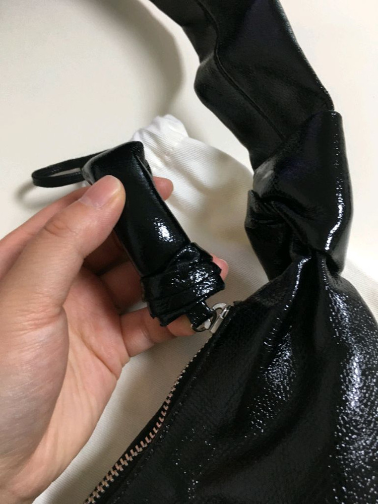 르메르 크루아상 범백 스몰 코티드린넨 이미지