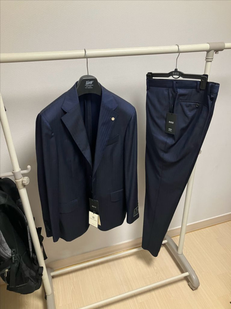 SIEG) 키톤 까를로바베라 원단 정장세트 이미지
