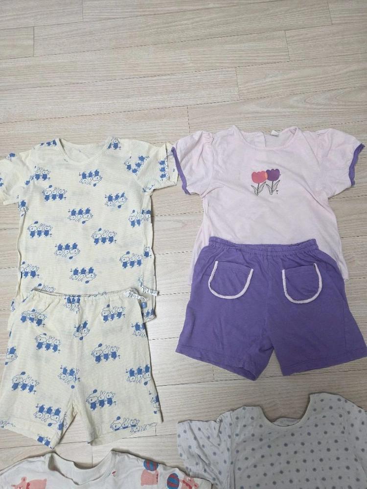 여아내복130)모이몰른 실내복+ 마이멜로디 파자마+내복 일괄 이미지