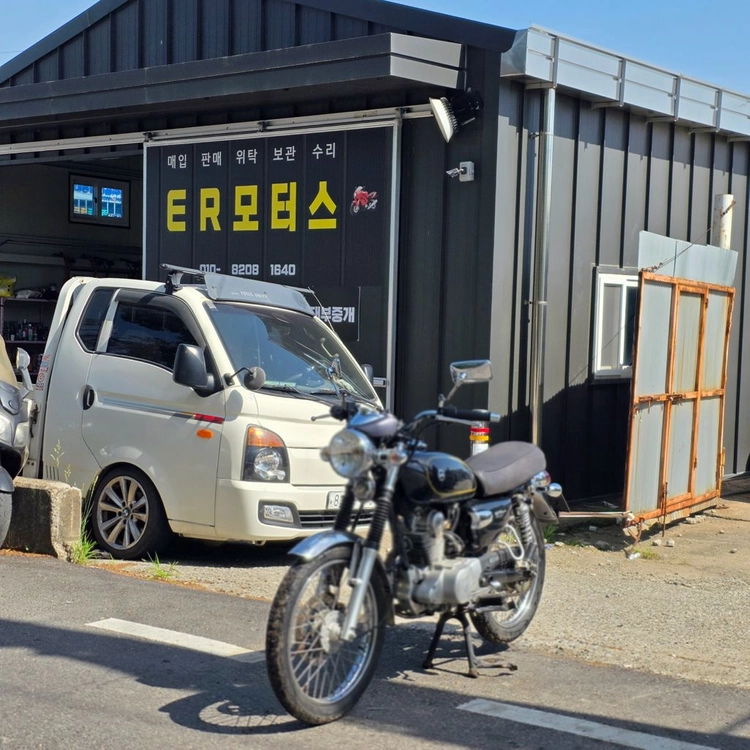 SYM 울프125 이미지