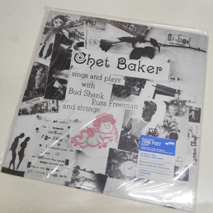 Chet Baker (쳇 베이커) - Sings And Plays (LP) 이미지