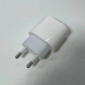 애플 정품 20W USB C 충전기 전원 어댑터 A2464 새상태 팝니다. 이미지