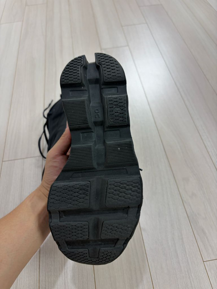온러닝 파프 클라우드몬스터2 블랙 마그넷 270 이미지
