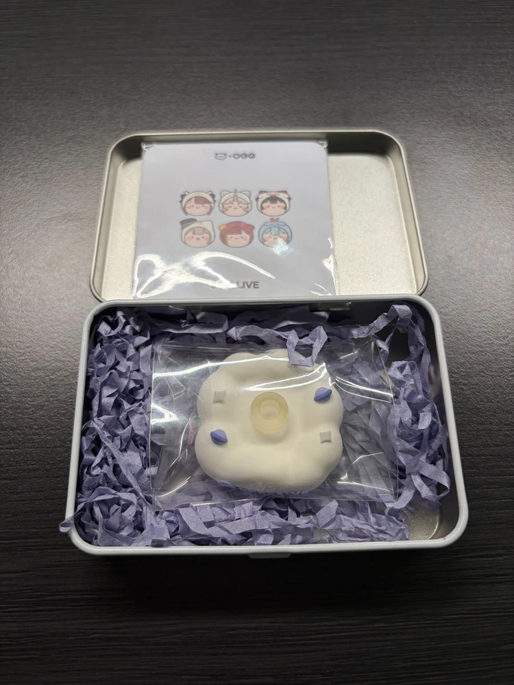 스텔라이브 구름 아티산 키캡 트레이 이미지