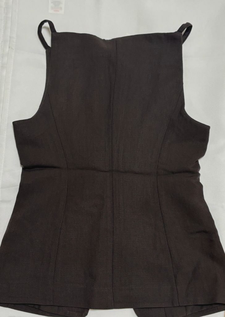 H&M 테이퍼드 베스트/ 새거/ 하객룩/ 정장 이미지