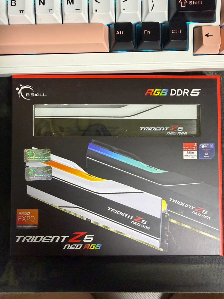 지스킬 트라이던트 ddr5 6000 cl26 1.45v (32g 16x2)화이트 서린정발 팝니다 이미지