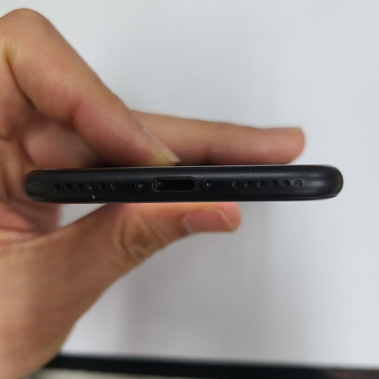아이폰7 매트블랙 32GB 배터리87% (카메라무음) 기능정상 201854 이미지