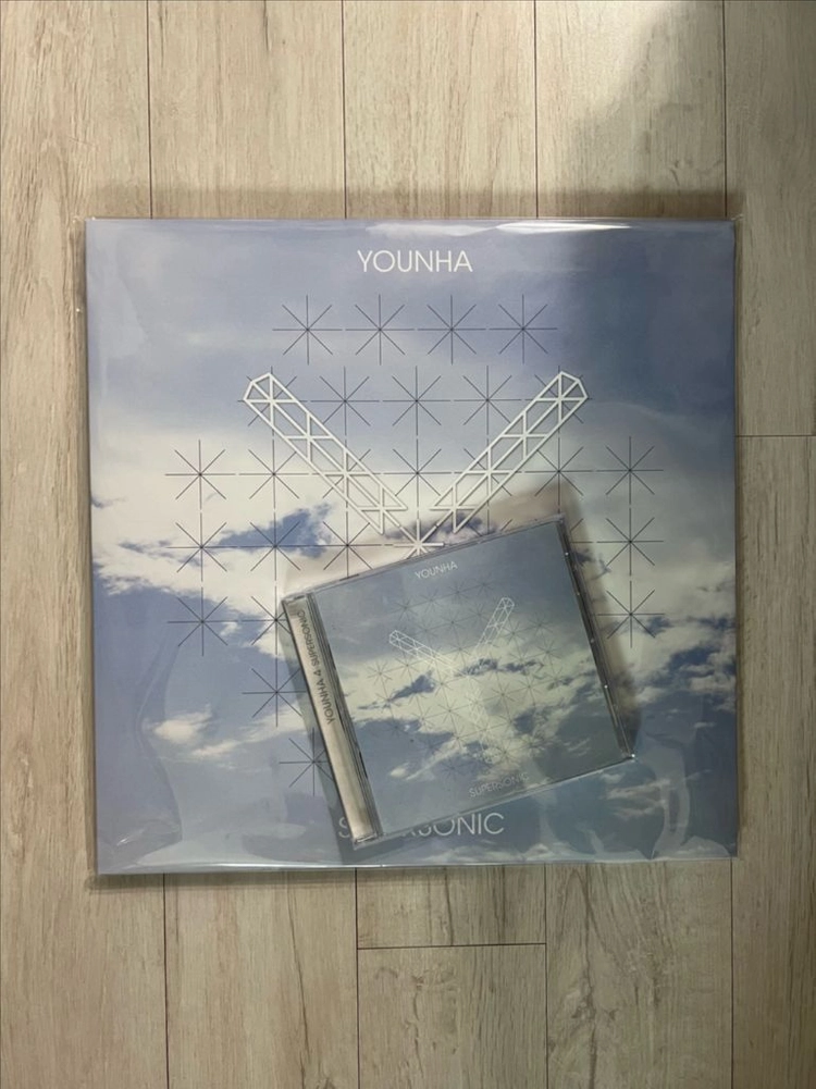윤하 (YounHa) - 4집 Supersonic 한정반 CD, LP 판매합니다. 이미지
