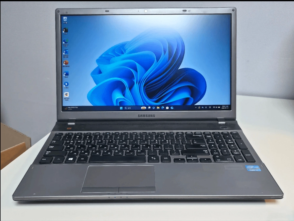 cpu i7 외장 그래픽카드 노트북 팝니다. 이미지