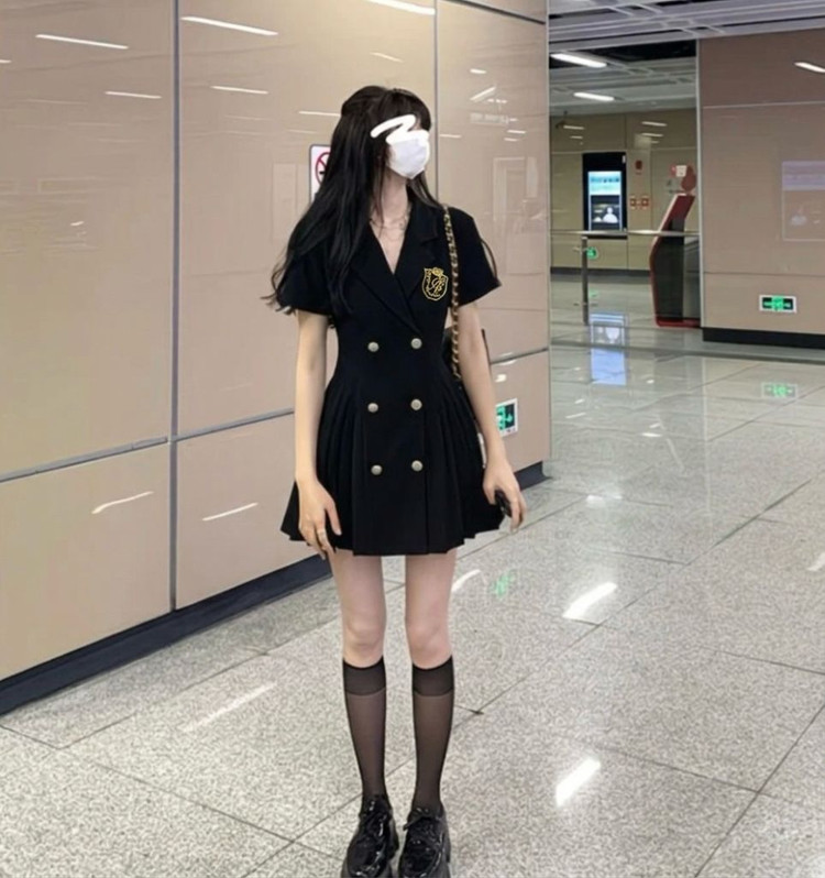 졸업사진 영국교복 대여 이미지