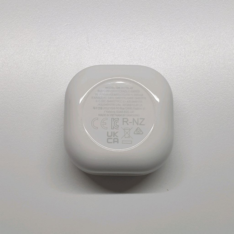 버즈2 본체 (화이트, SM-R177) 이미지
